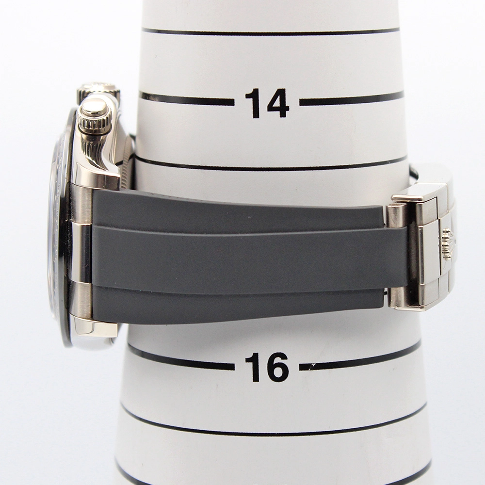 コスモグラフ デイトナ 116519LN ホワイトシェル 8Pダイヤ