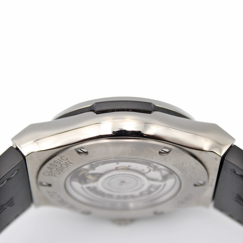 クラシックフュージョン チタニウム クロノグラフ レーシンググレー