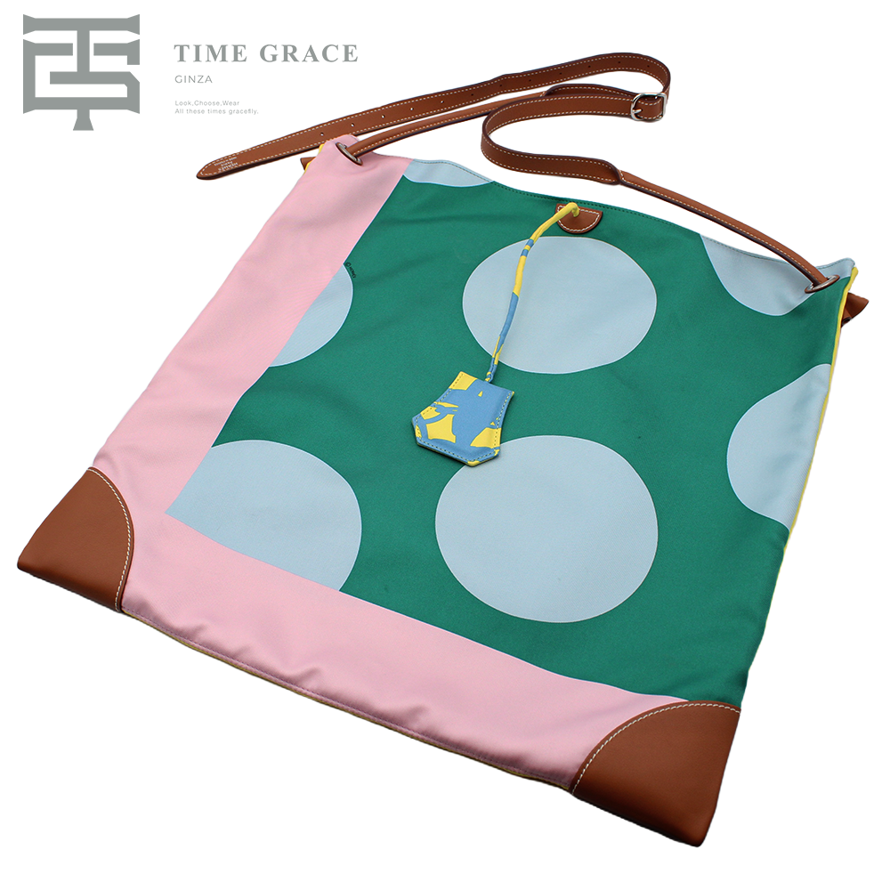 シルキーシティ　ショルダーバッグ