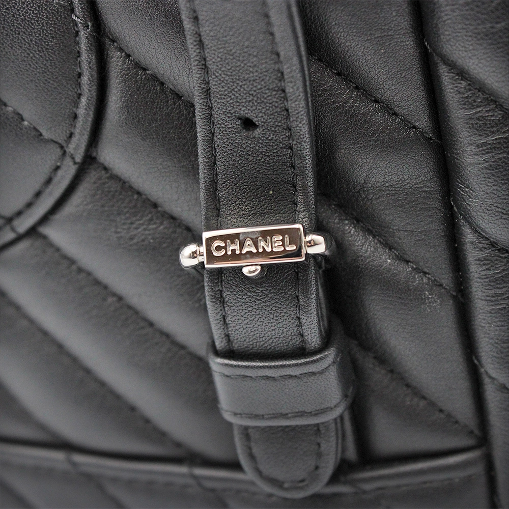 シャネル Vステッチ バックパック バッグ ラムスキン