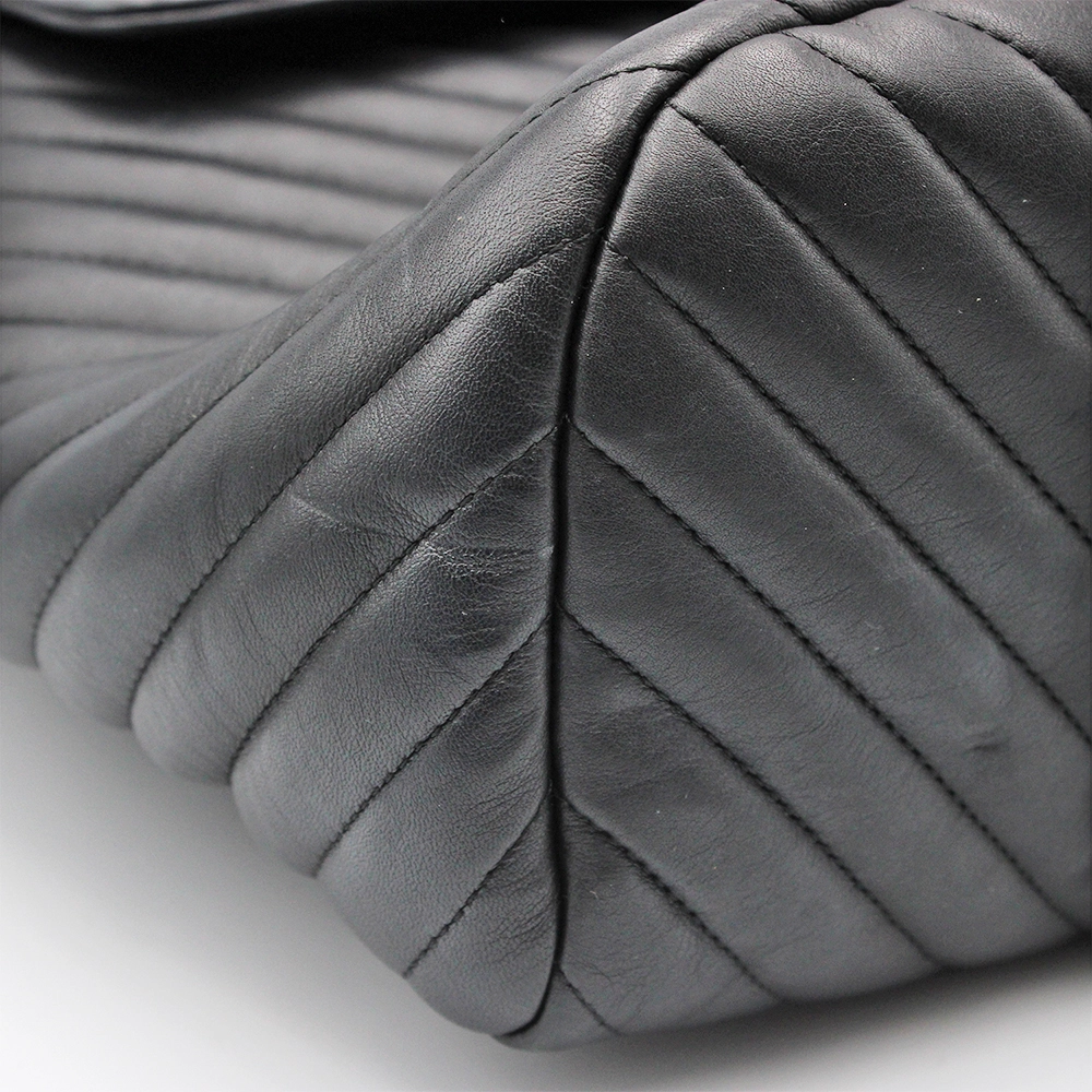 シャネル Vステッチ バックパック バッグ ラムスキン