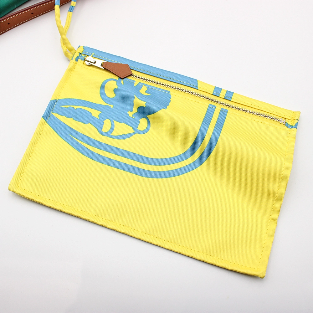 シルキーシティ　ショルダーバッグ