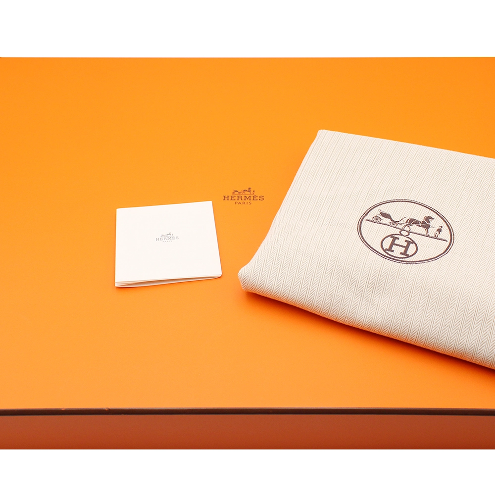 シルキーシティ　ショルダーバッグ