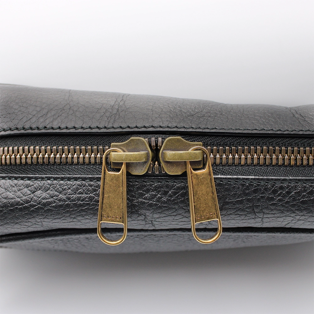 ロゴプリント ショルダーバッグ 523589