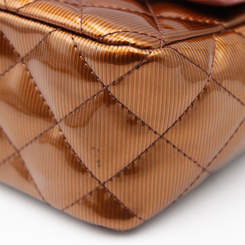 マトラッセ20　ショルダーバッグ　パテントレザーブラウン 17番台