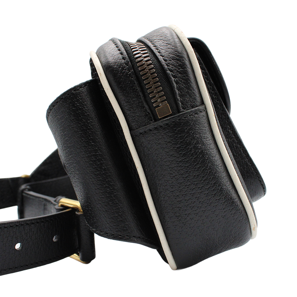 グッチ×アディダス　レザーボディバッグ　ブラック