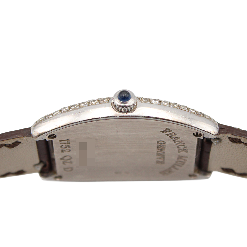 トノー・カーベックス