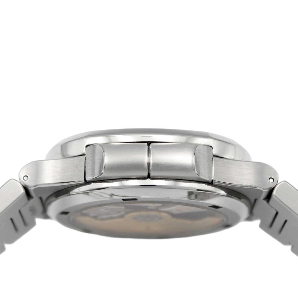 ノーチラス トラベルタイム クロノグラフ 5990/1A-001