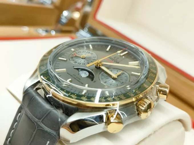 OMEGA SPEEDMASTER