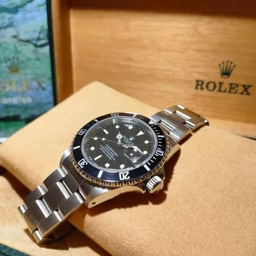 ROLEX SUBMARINER