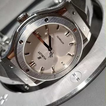 HUBLOT CLASSIC FUSION