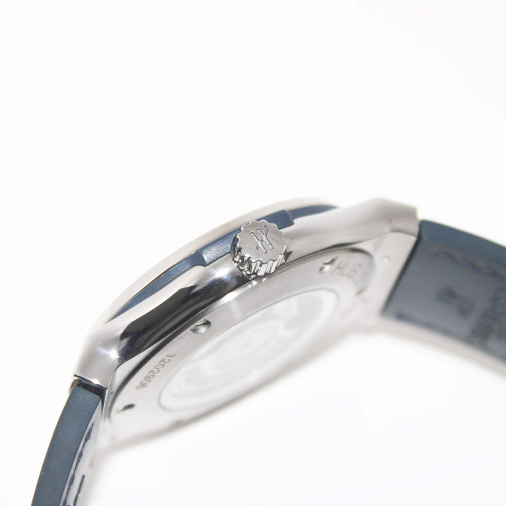 クラシック・フュージョン チタニウム ブルー  511.NX.7170.LR