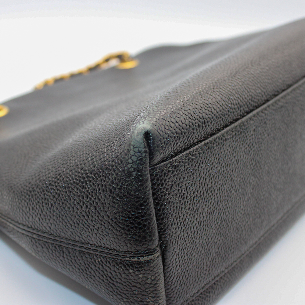 ロゴ刺繍 チェーントート キャビアスキン ブラック