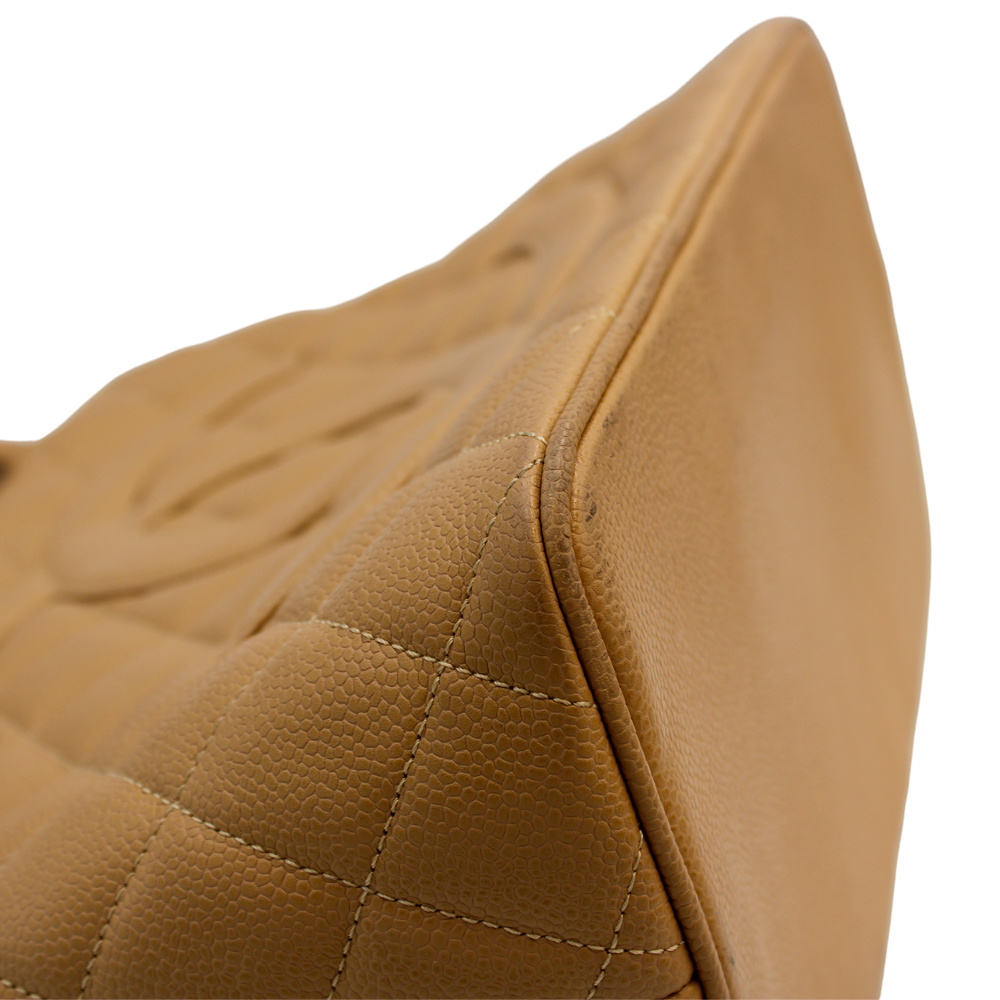 キャビアスキントートベージュ