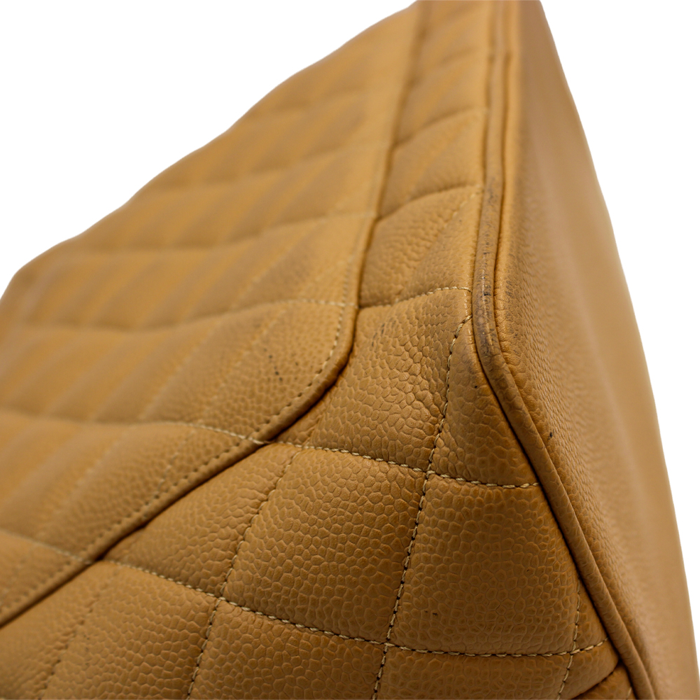 キャビアスキントートベージュ